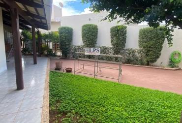 CASA BAIRRO AURELIO CAIXETA