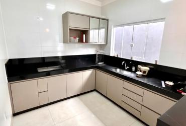 CASA BAIRRO ITAMARATI