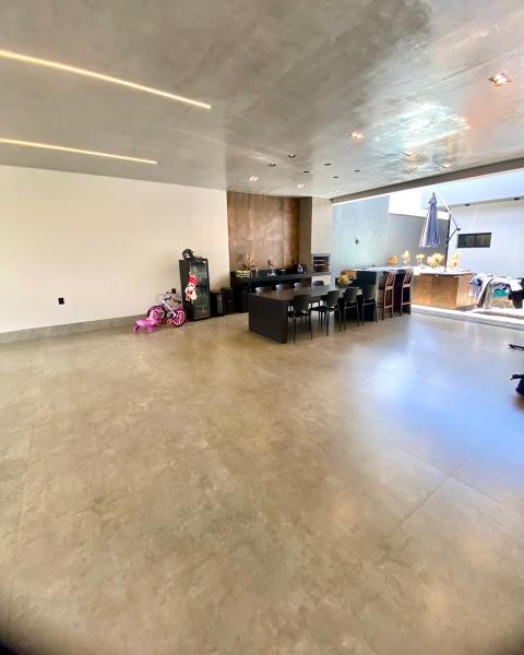 WhatsApp Image 2025-12-05 at 15